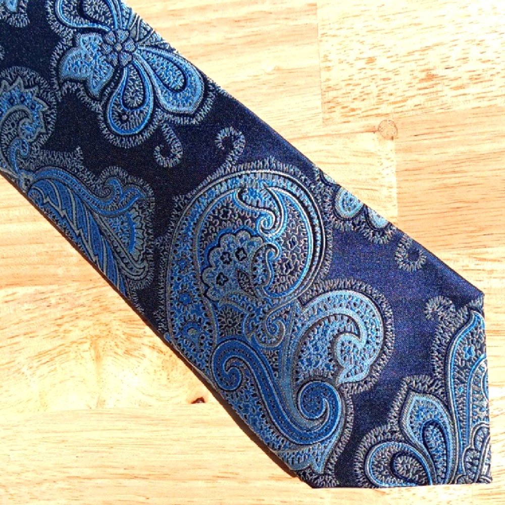 Blue Paisley Men's Tie By Santorelli